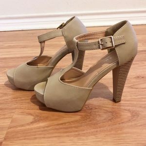 TOP Moda beige high heeled sandals w/ankle strap
